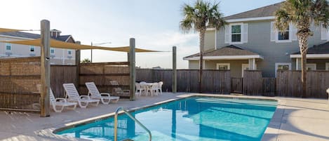 Refreshing pool to relax in under the sun or shade for your vacation