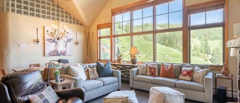 Welcome home to Zephyr Mountain Lodge 2703 - a rare three bedroom penthouse with sweeping resort area views