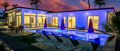 5 Palms Estate: Your Private, Gated Resort in the Architectural Core of Palm Springs