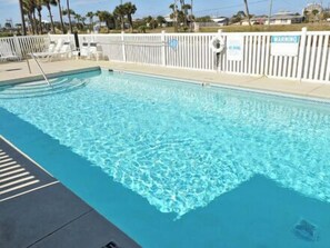 Emerald Towers West Pool
