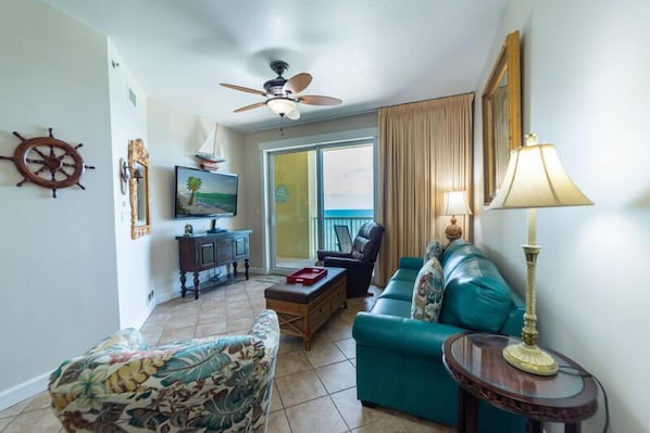 Welcome to Paradise Harbor, Grand Panama 1706 in beautiful Panama City Beach, Florida!