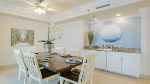Phoenix IX 1503 Dining