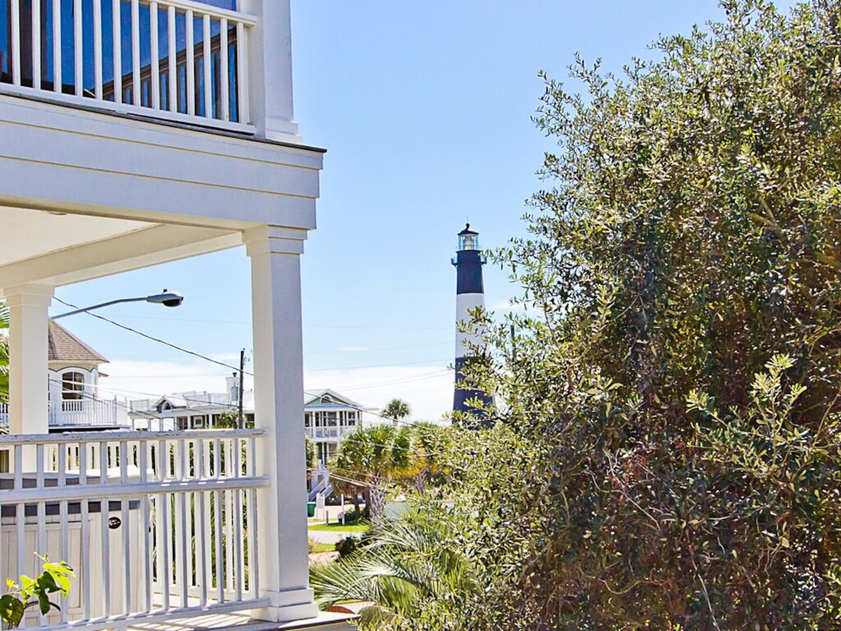 Sandys North Shore | Pet Friendly, Large Deck!