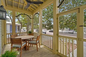 OUTDOOR DINING AND SEATING ON PRIVATE, SCREENED PORCH