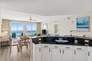 Full Size Kitchen