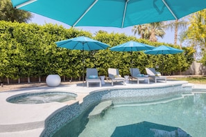 K0031 SPA Lounge Chairs