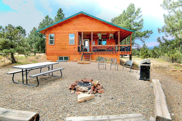 Fire Pit and deck area