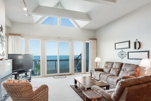 CR302: Crystal Shores Condo 302 | Living