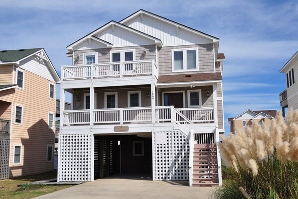 KD31: Sweet Home Carolina | Front Exterior