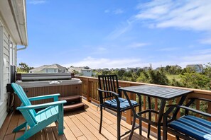 L23: On The Sunny Side | Top Level Sun Deck