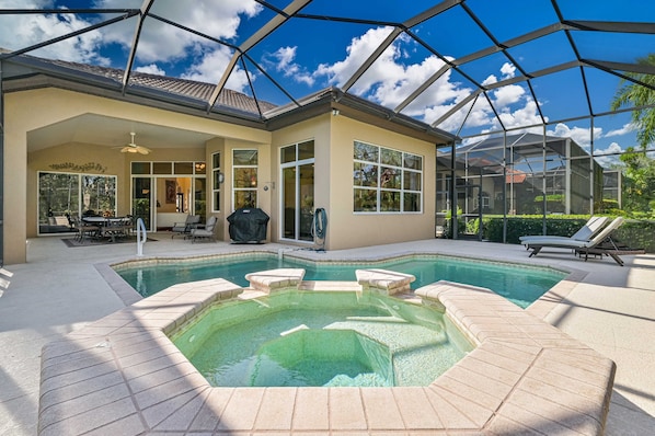 GR12597 - Private, heated pool & spa with screened in pool area