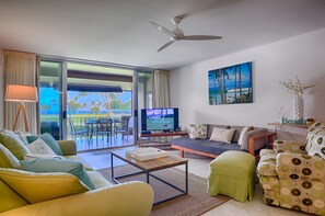 Ocean View from inside - Fun and Comfortable Living Room