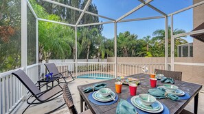 Screened-In Outdoor Patio
