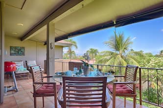 PANORAMIC CORNER OCEAN & GOLF VIEWS in Kaanapali, 1200 sq ft 1BR