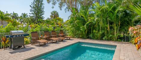 Outdoor Patio / Private Heated Pool - 1038