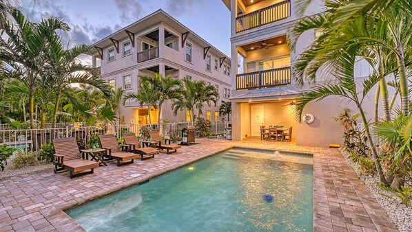 Outdoor Patio / Private Heated Pool