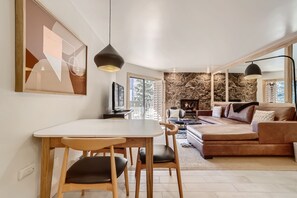 Open living area - Open concept of kitchen into living area