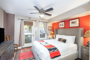 This condo was recently updated with new flooring, fresh paint, and bathroom and kitchen updates.