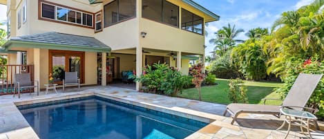 Private Pool and Yard