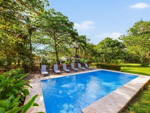 Private pool