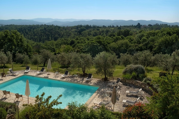 Building Exterior, Outdoor, Pool, Scenic View
