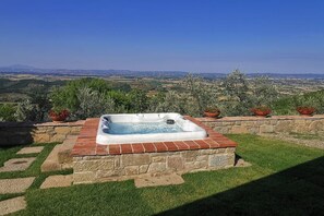 Garden, Pool, Scenic View