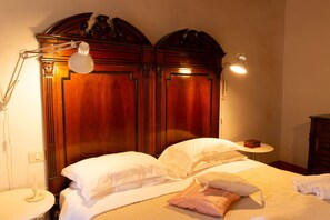 Bed, Bedroom, Bed Sheet, Interior Design, Furniture, Bedding, Bed Frame, Room, Linens, Floor