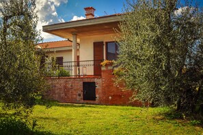 Balcony / Terrace / Patio, Main Entrance