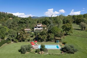 Nuage, Plante, Ciel, Propriété, Paysage Naturel, Lot Terre, Montagne, Végétation, Arbre, Herbe