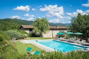 Building Exterior, Pool