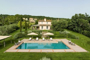 Building Exterior, Garden, Outdoor, Pool, Scenic View