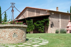 Building Exterior, Garden
