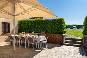 Balcony / Terrace / Patio, Building Exterior, Outdoor