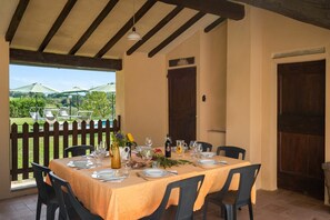 Balcony / Terrace / Patio, Building Exterior