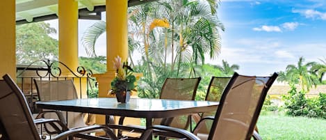 El Diria 511, a beautiful ocean view condo with oversized covered terrace area with hammock