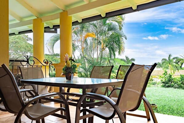 El Diria 511, a beautiful ocean view condo with oversized covered terrace area with hammock