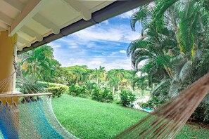 El Diria 511, a beautiful ocean view condo with oversized covered terrace area with hammock