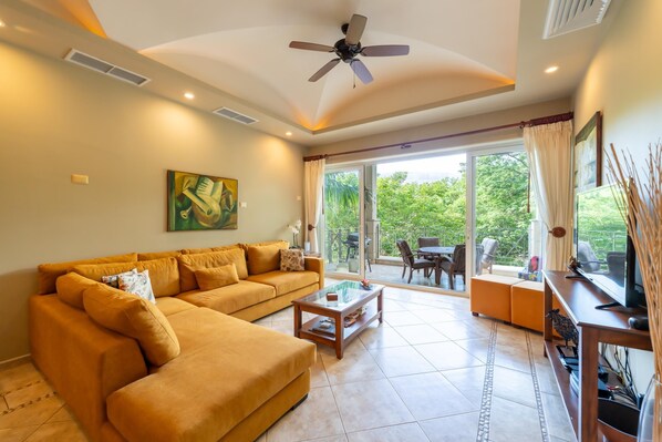 Living area, forest view, access to balcony