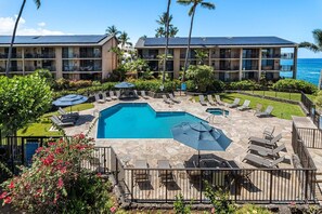 Complex Pool and lounge area