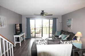 Living Rooom