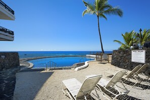 Casa de Emdeko ocean front common area pool