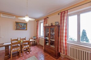 Dining Room, Living Room