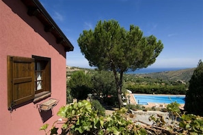 Building Exterior, Garden, Outdoor, Pool