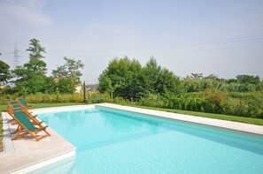 Building Exterior, Garden, Outdoor, Pool