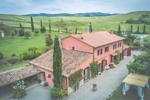 Building Exterior, Garden