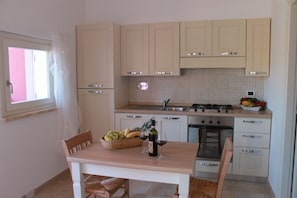 Dining Room, Kitchen