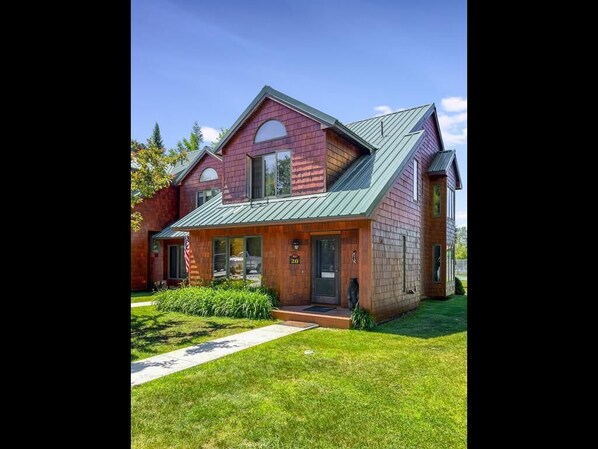 Townhome G1 - 20 Rocky Point Circle 