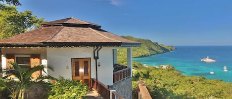 Hibiscus. The most highly rated property in Bequia. Amazing views, stunning pool