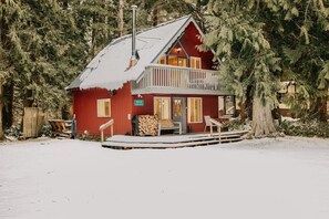 House, Cabin, Cottage, Bench, Tree