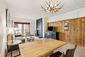 Indoors, Furniture, Living Room, Lamp, Table